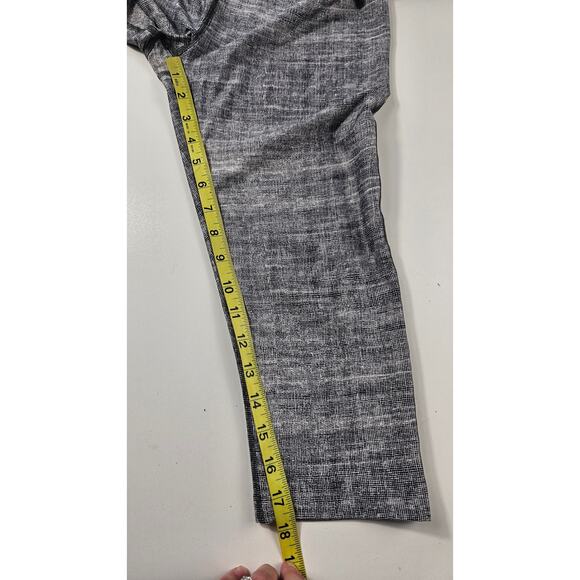 Under armour womens capri heat gear compression tights EUC sz large L running - Picture 4 of 6